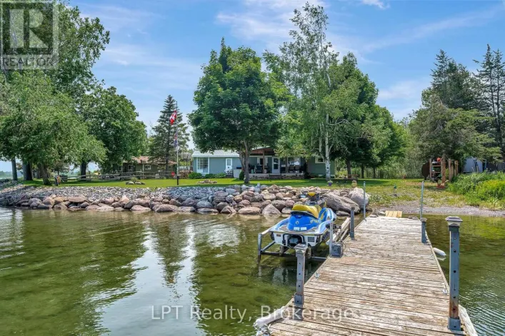 85 PIRATES COVE LANE, Prince Edward County