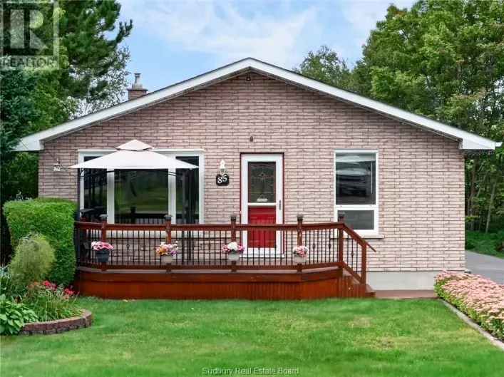 House for sale: 85 Ridgemount Avenue, Sudbury