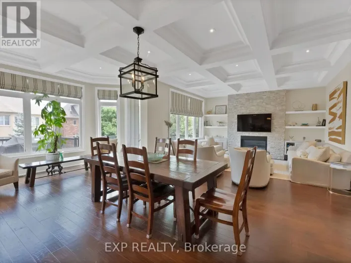 85 ROYAL WEST ROAD, Markham