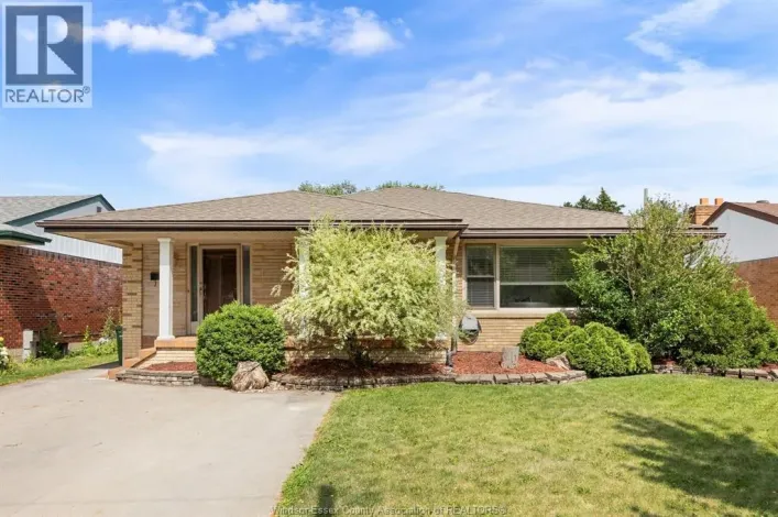 850 GREENDALE DRIVE, Windsor
