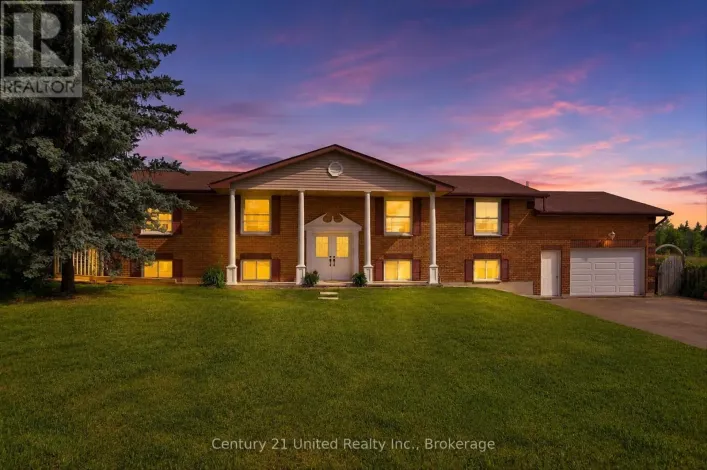 850 LISTOWEL LINE, Selwyn