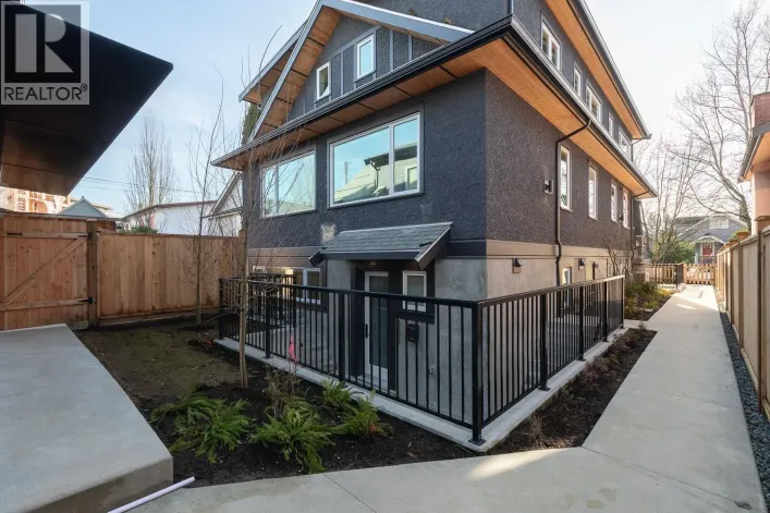 851 E 19TH AVENUE, Vancouver