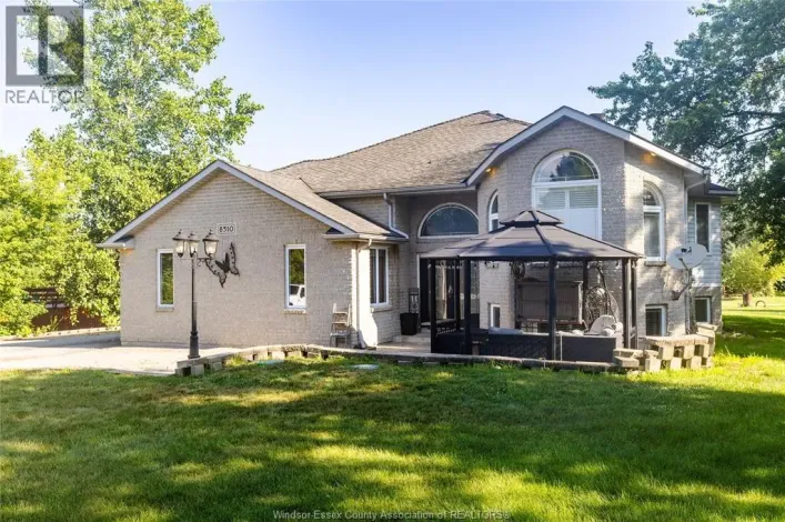 8510 BASELINE ROAD, Windsor