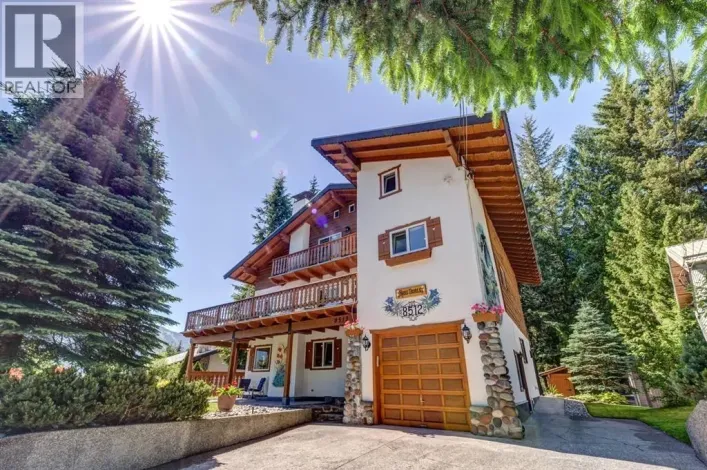 8512 DRIFTER WAY, Whistler