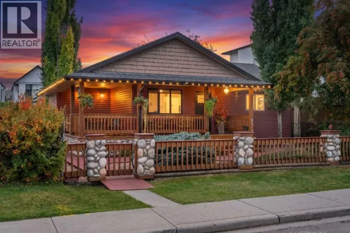 8515 48 Avenue NW, Calgary