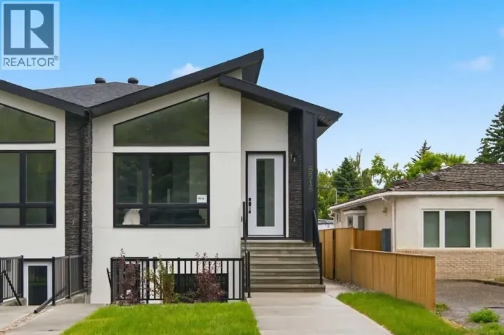 8518 33 Avenue NW, Calgary