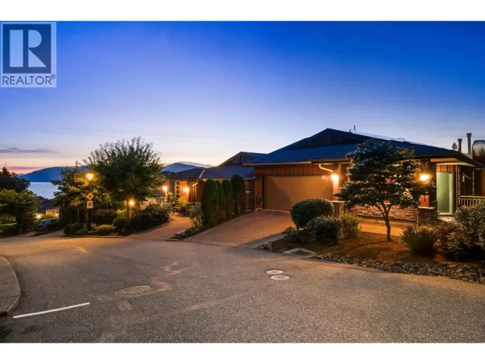 8519 SEASCAPE DRIVE, West Vancouver