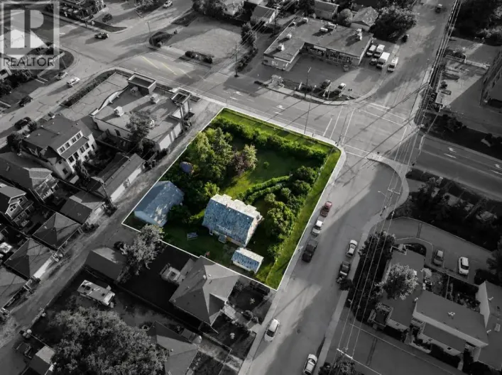 8539 48 Avenue NW, Calgary