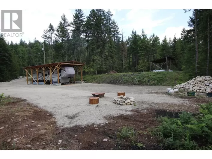 854 Alexander Road, Nakusp