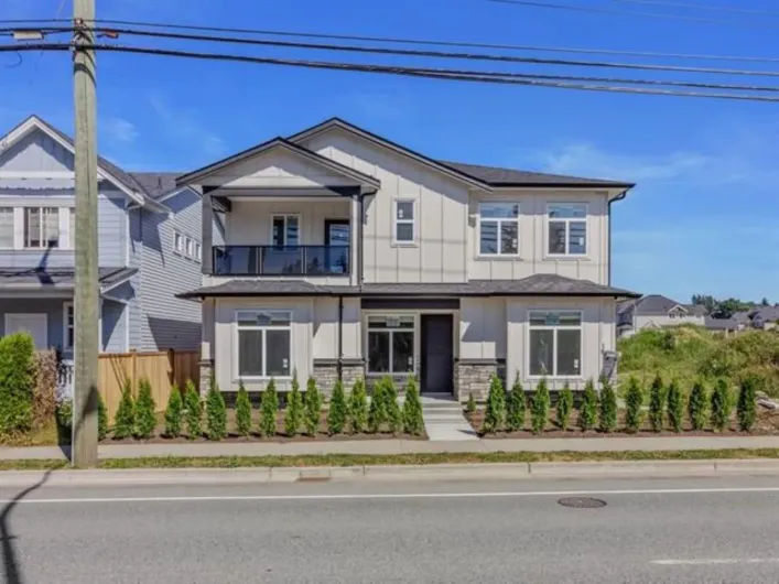 8544 CEDAR STREET, Mission