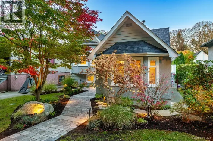 855 E 22ND AVENUE, Vancouver