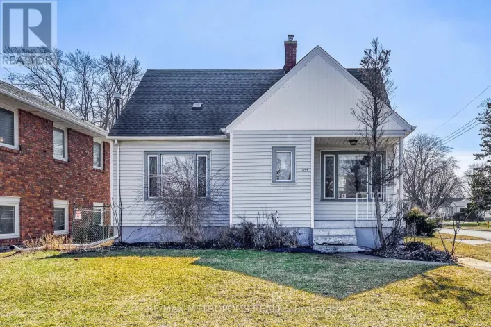 855 EXMOUTH STREET, Sarnia