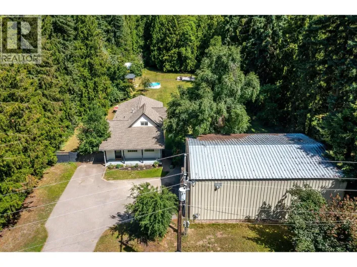 855 Salmon River Road, Salmon Arm