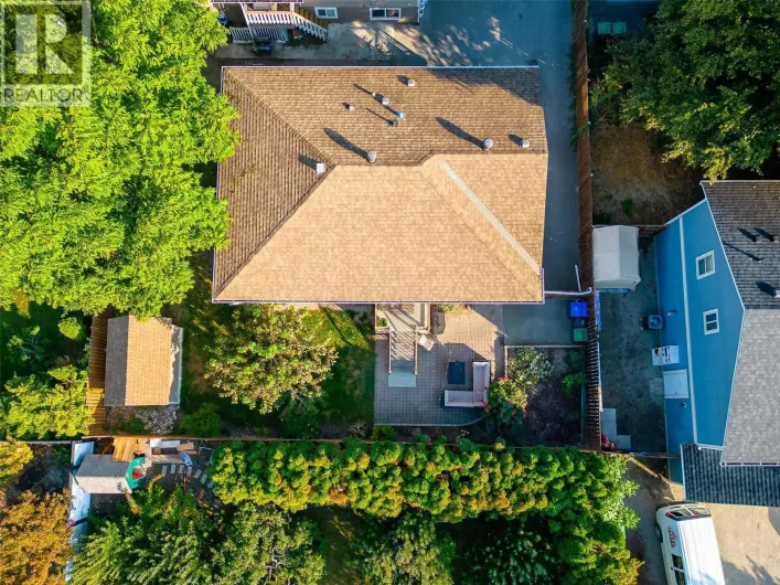 855 Saucier Avenue, Kelowna