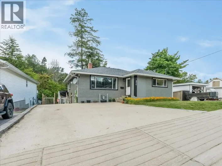 856 7TH Avenue, Castlegar