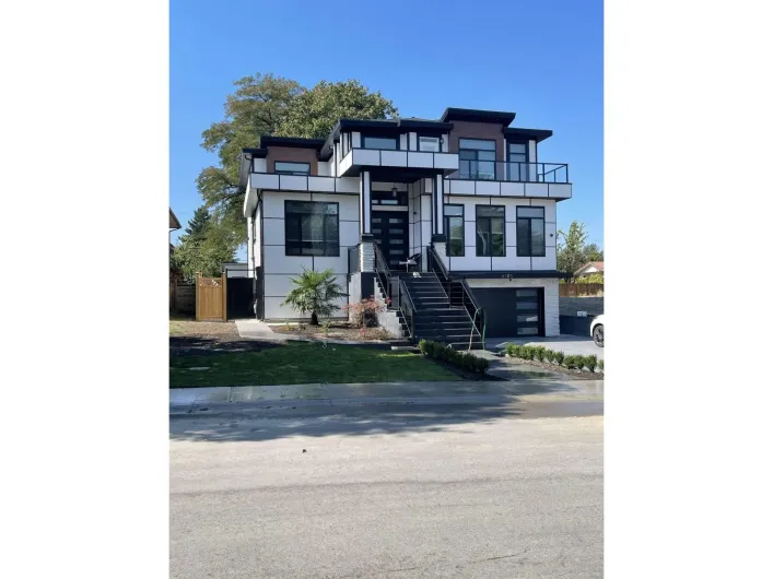 8565 164A STREET, Surrey