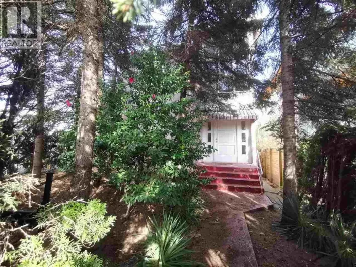 8568 OAK STREET, Vancouver