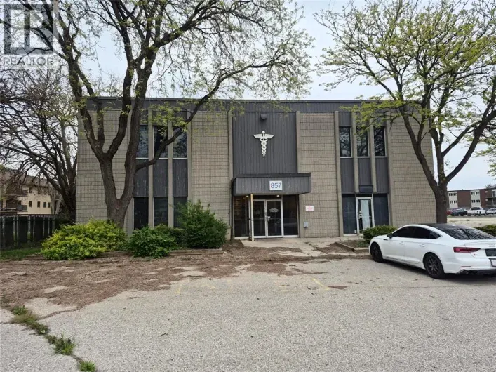 857 Grand AVENUE West, Chatham