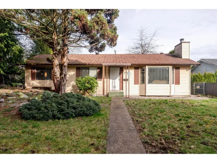 8570 152 STREET, Surrey