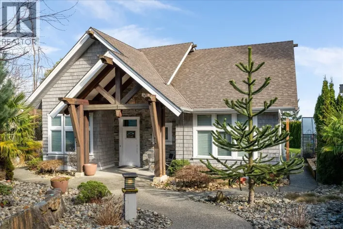 8572 Rumming Rd, Lantzville