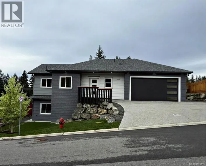 858 Tomack Loop, Langford