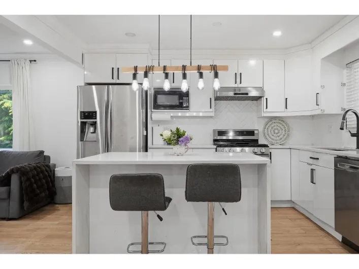 8581 152 STREET, Surrey