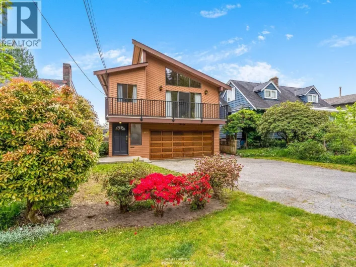 859 E 17TH STREET, North Vancouver