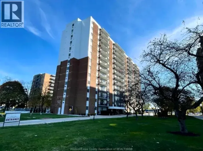 8591 RIVERSIDE DRIVE East Unit# 810, Windsor