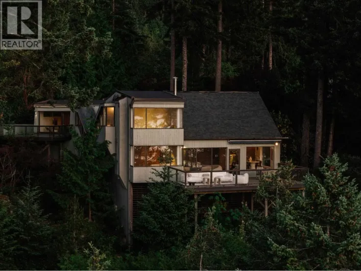 8595 ANSELL PLACE, West Vancouver