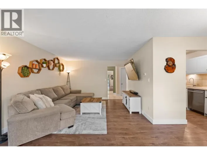 86 1050 PREMIER STREET, North Vancouver