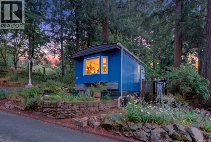 86 2500 Florence Lake Rd, Langford