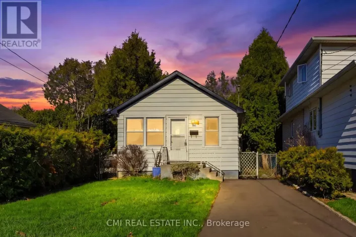 86 ADAIR AVENUE S, Hamilton