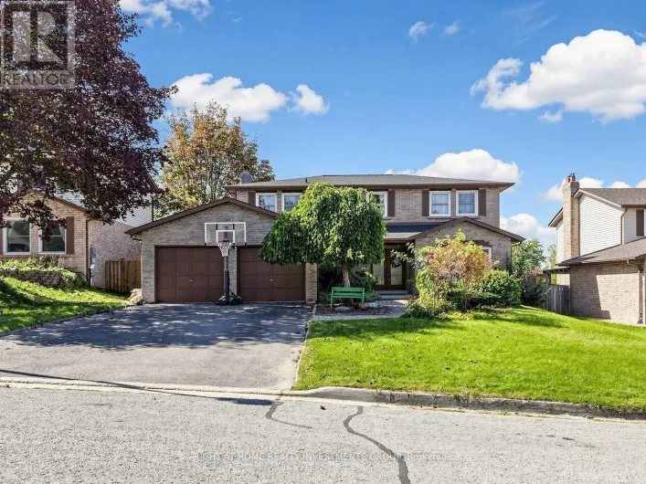 House for sale: 86 BURLING PLACE, Newmarket