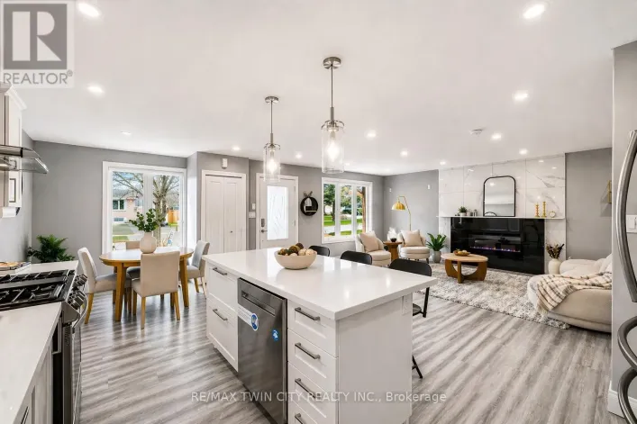 86 CARLYLE DRIVE, Kitchener