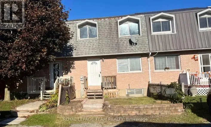 86 CARRAWAY CRESCENT, South Dundas