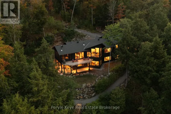 86 CLAREN CRESCENT, Huntsville