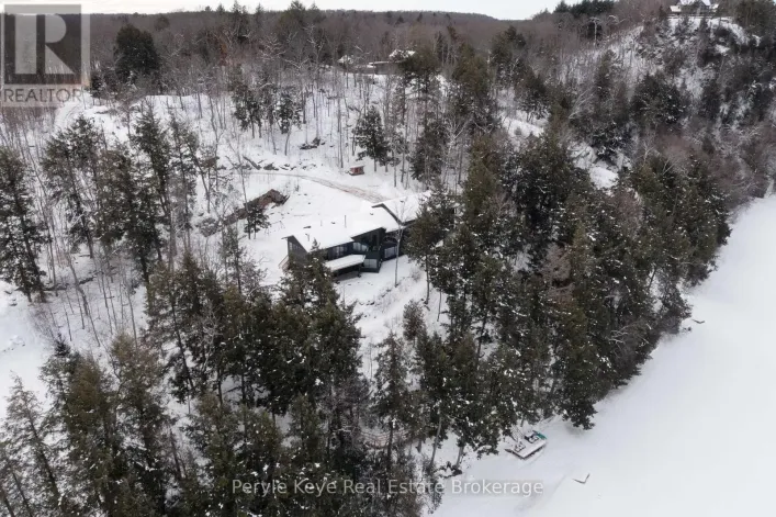 86 CLAREN CRESCENT, Huntsville