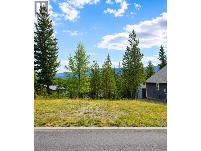 86 DEERBORNE Drive, Elkford