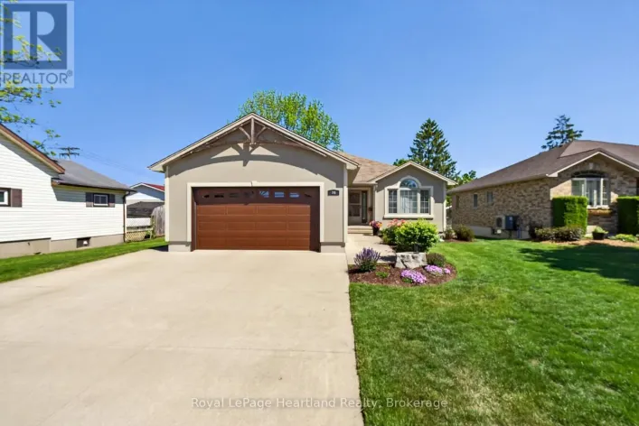 86 HURON STREET W, South Huron