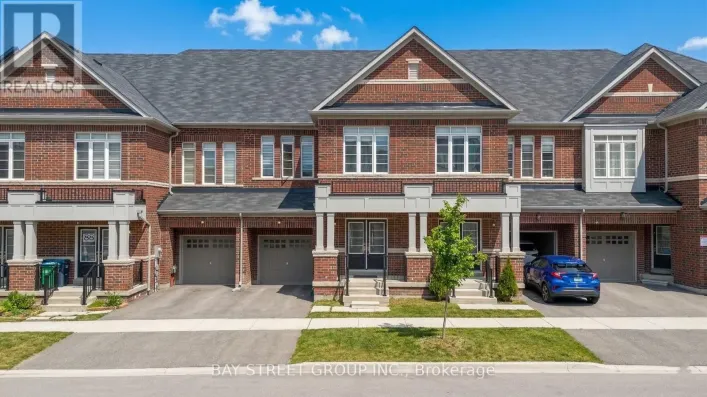 86 NESS DRIVE, Richmond Hill