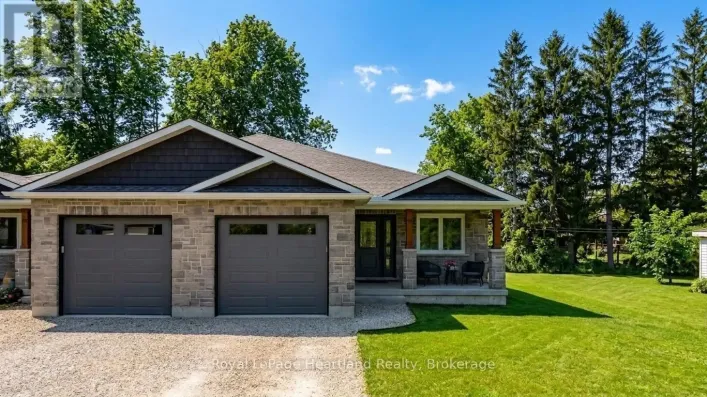 86 OSBORNE STREET, Central Huron