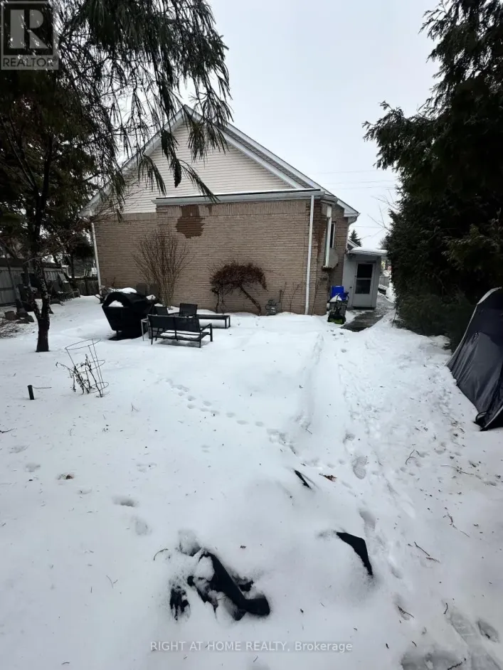 86 PETER STREET, Markham