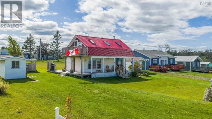 86 Red Cliff Drive, Seafoam
