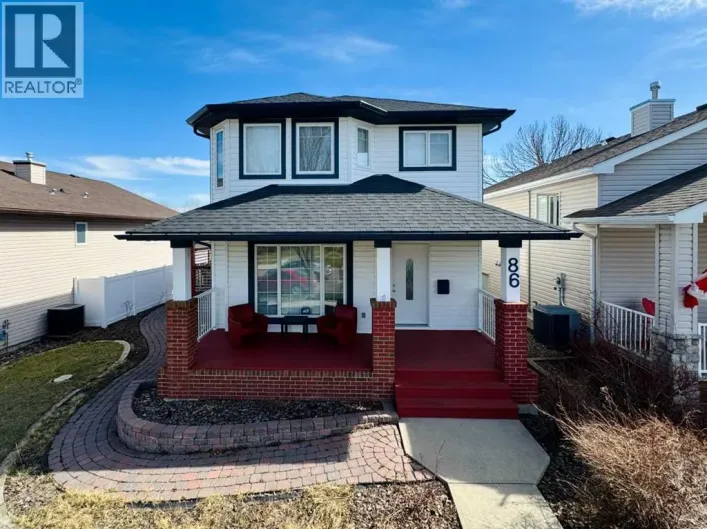 86 Riverstone Boulevard W, Lethbridge
