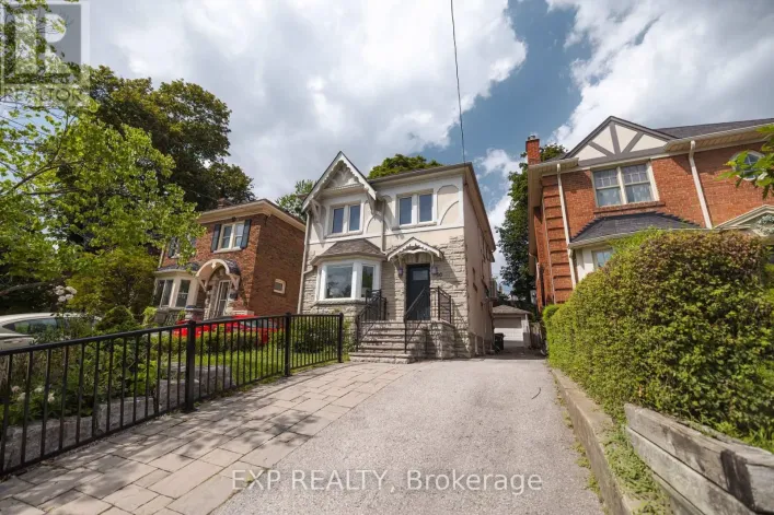 House for sale: 86 WILLOWBANK BOULEVARD, Toronto