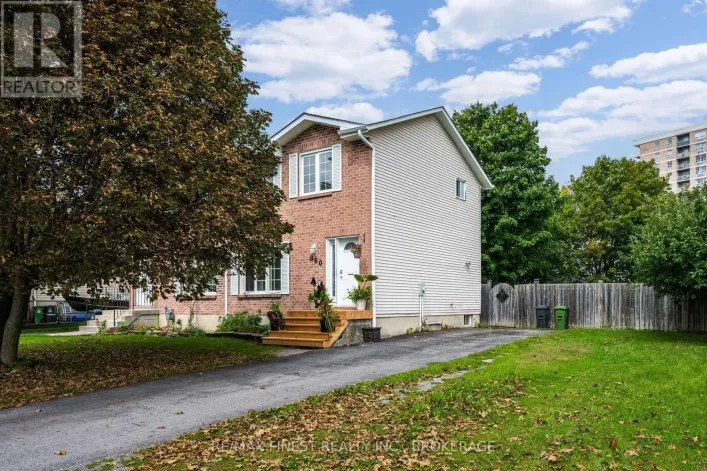 860 BEACONHILL COURT, Kingston
