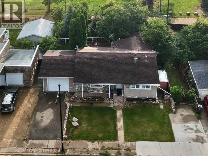 8602 95 Street, Peace River