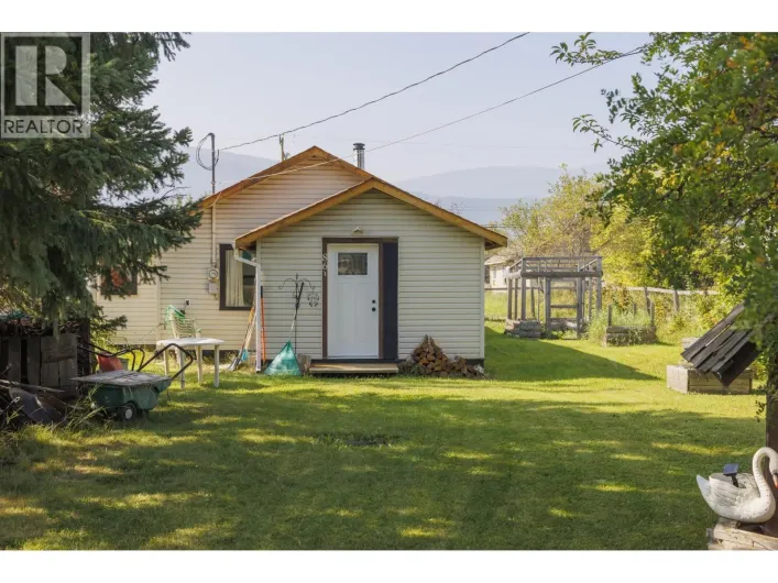 861 2ND AVENUE, McBride