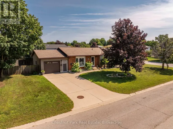 861 ARLINGTON STREET, Saugeen Shores