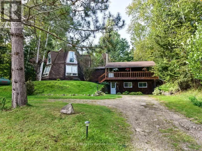 861 PINECREEK ROAD S, Callander